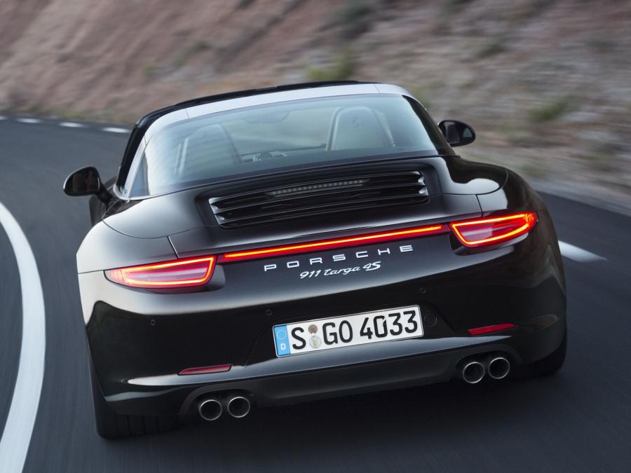  Porsche 911 Targa 4S 2014 года  (фото 10 из 14)